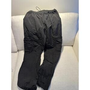 ALO black cargo pants